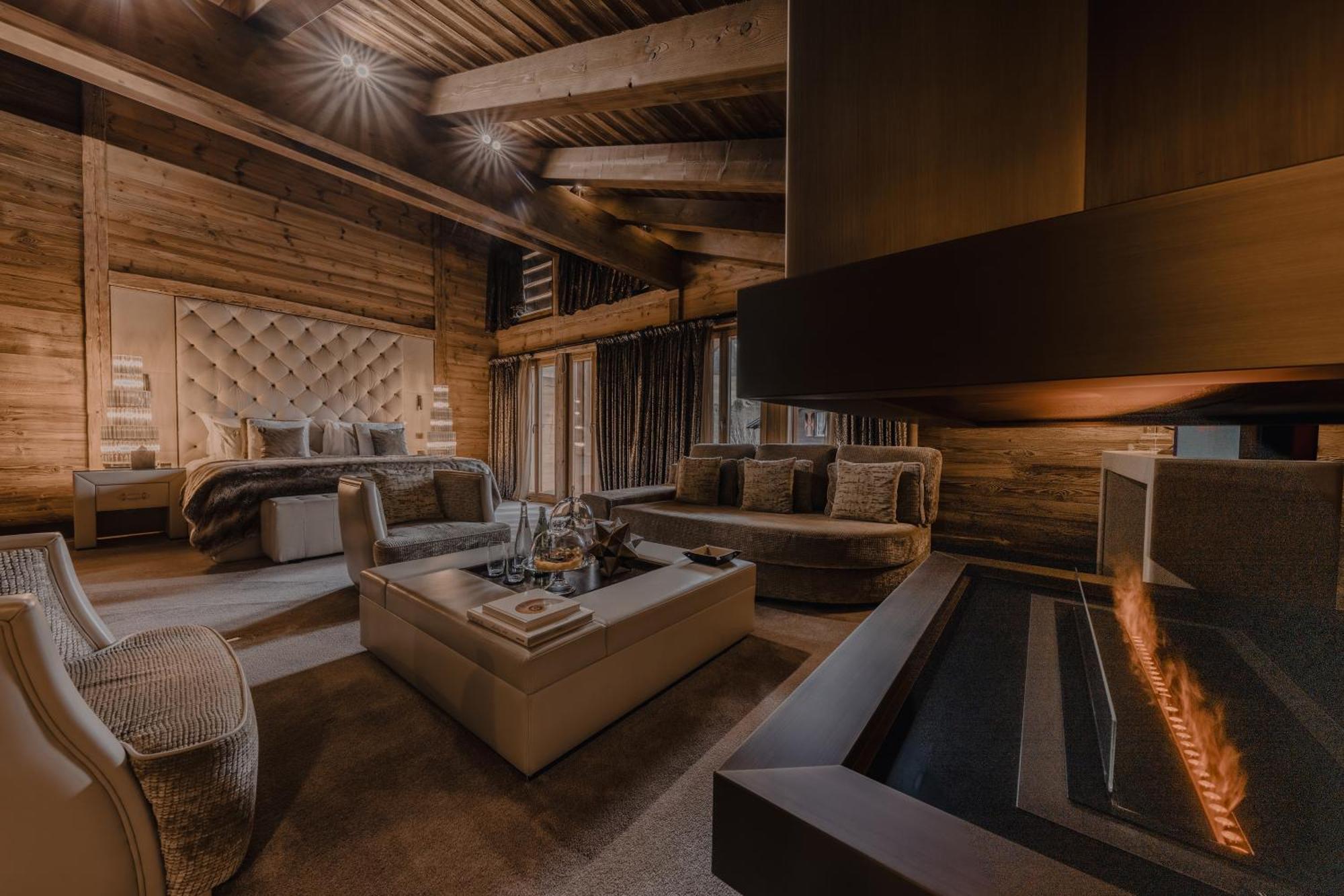 Signature Suite 1 Bedroom & Living room
